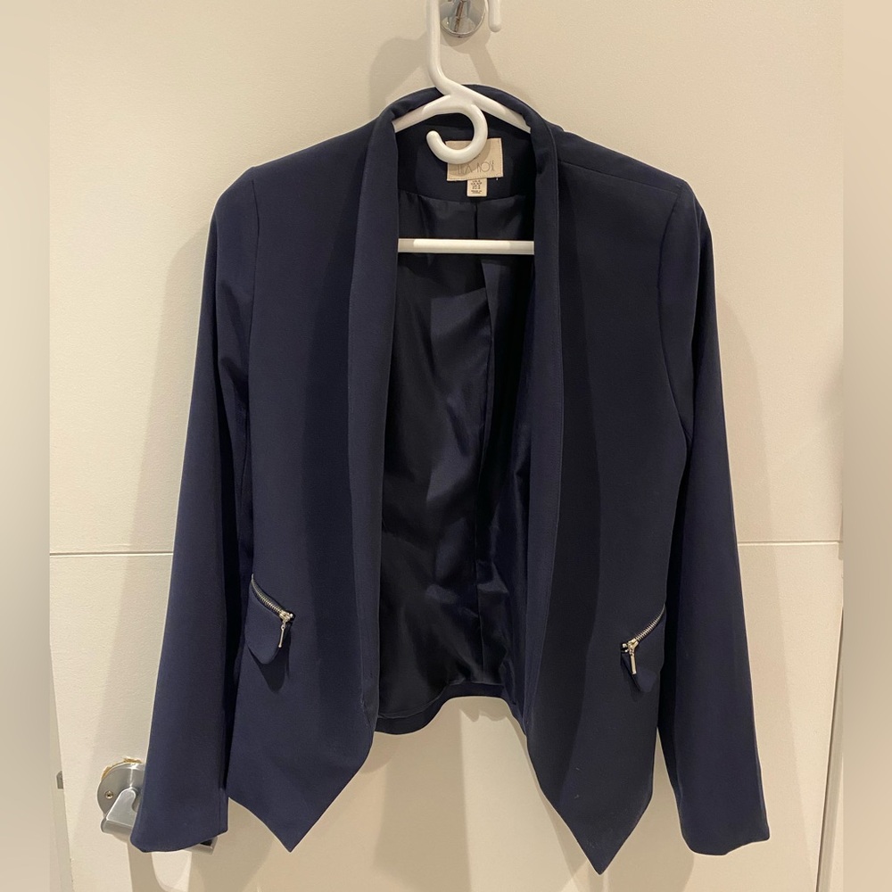 Navy blazer size small